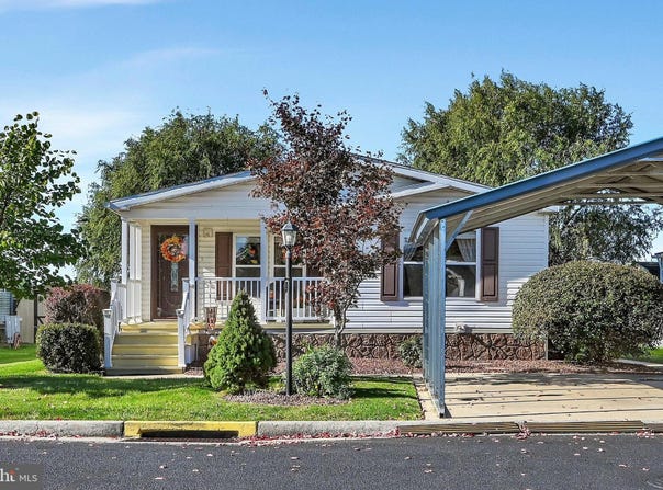 518 W SPRUCE Street, PALMYRA, PA 17078