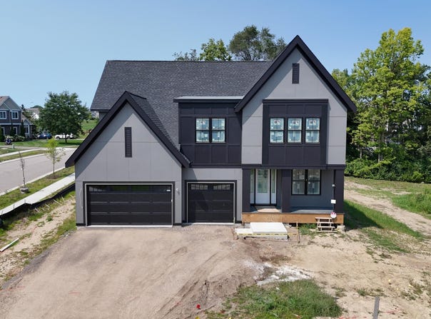 759 Ensconced Way, Chaska, MN 55318