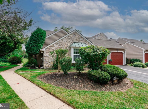 3901 POTTERS Place, SOUTHAMPTON, PA 18966