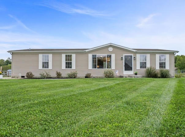 4207 E Fork Hills Drive, Williamsburg Twp, OH 45103