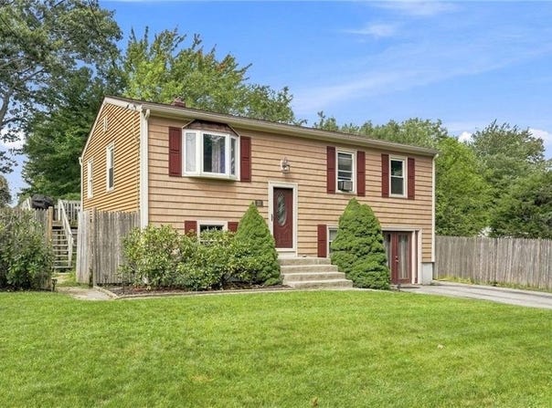 77 Kenneth Avenue, Warwick, RI 02889