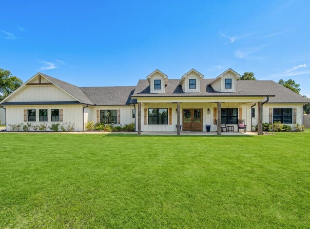 403 Eagle Court, Diana, TX 75640