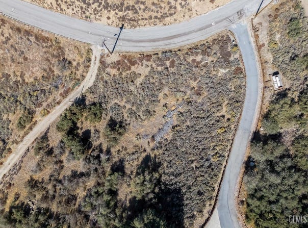 23860 El Rancho Drive, Tehachapi, CA 93561