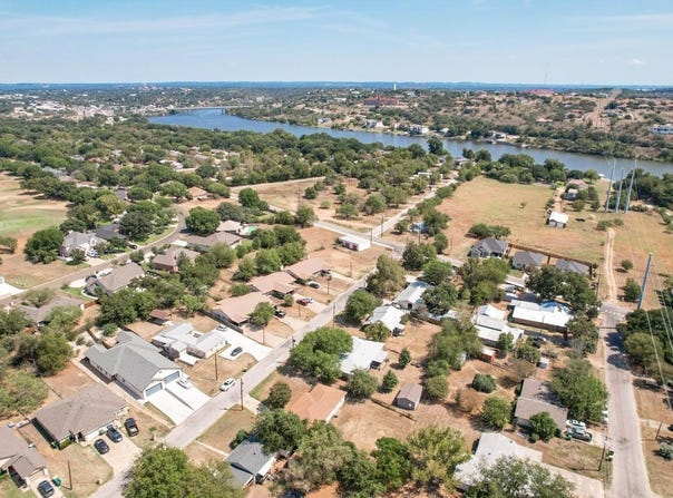 1108 Cedar Drive, Marble Falls, TX 78654
