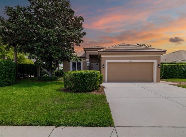 5237 97TH Street E, BRADENTON, FL 34211