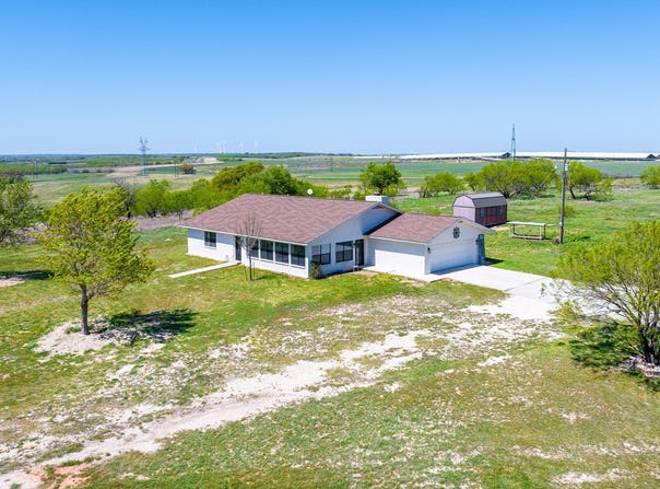 642 FM 3200, Comanche, TX 76442