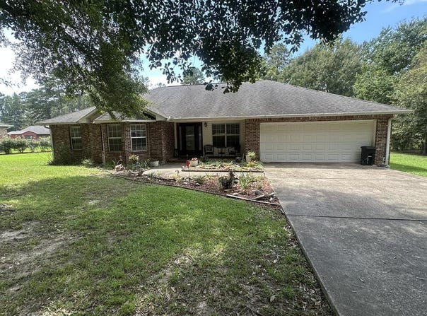 403 Dobson St, ELLISVILLE, MS 39437