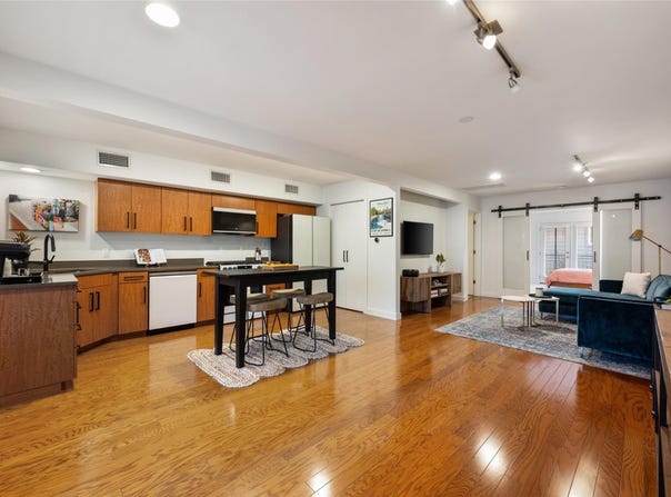 1115 10th St, Austin, TX 78703
