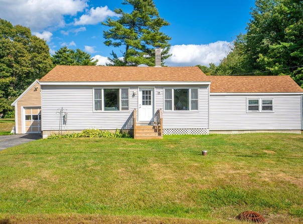 9 Lincoln Road, Saco, ME 04072
