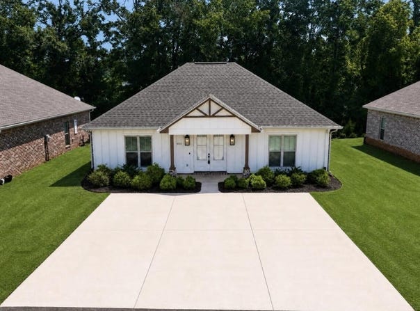 1023 Ida Grace Trail, New Albany, MS 38652