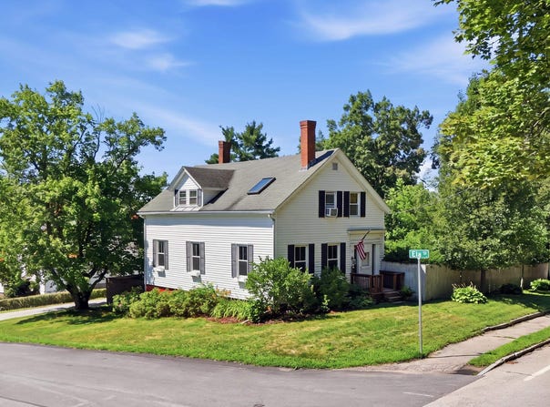 45 Oak Street, Dover, NH 03820