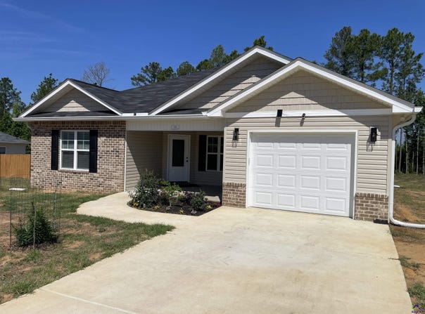 152 Long Pine Circle, East Dublin, GA 31027