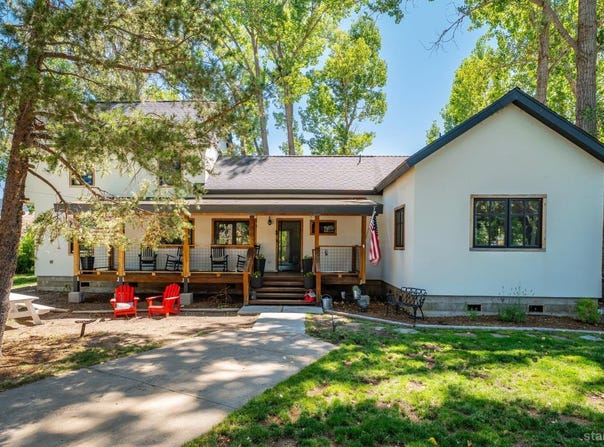 200 E Main Street, Sierraville, CA 96126