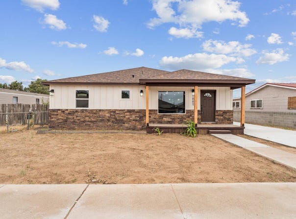 1007 N Carol St, Monahans, TX 79756