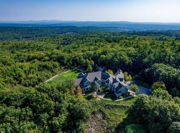 6 Crescent Drive, Bow, NH 03304