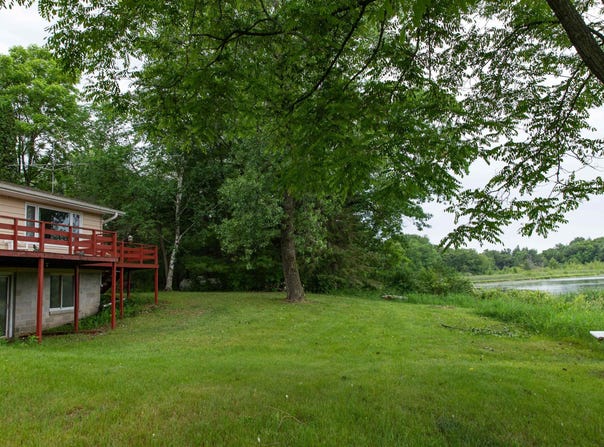 266 County Rd EE, Oxford, WI 53952