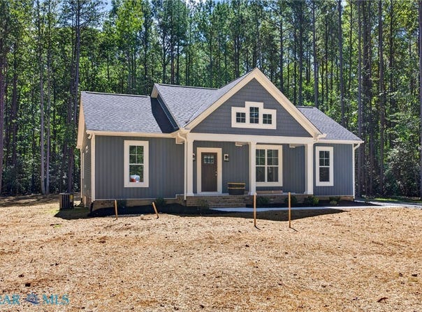 Rockfish Road, Heathsville, VA 22473