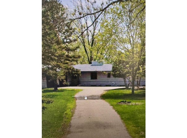 9149 Meadowview Road, Bloomington, MN 55425