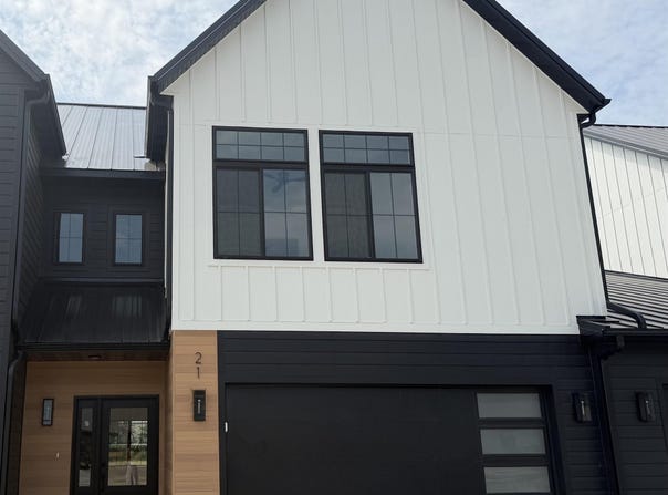 21 E Duke St., Vermillion, SD 57069