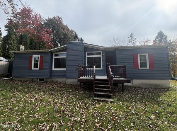 31 Penny Lane, Averill Park, NY 12018