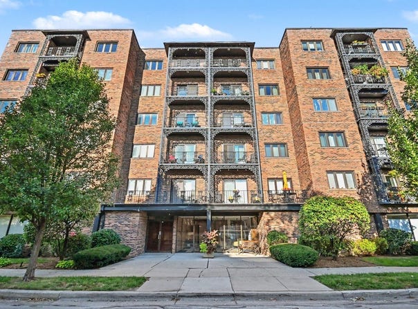414 Clinton Place, River Forest, IL 60305