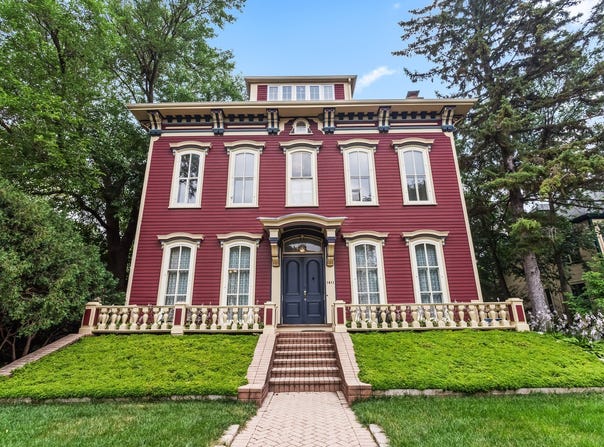 1411 Maple Avenue, Evanston, IL 60201
