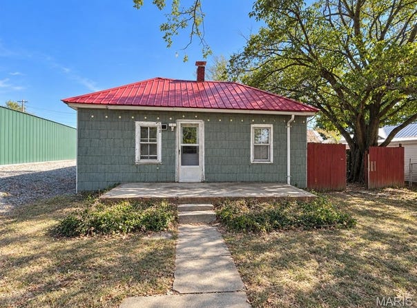 212 W Pulaski Street, Richland, MO 65556