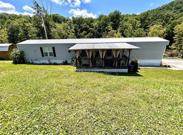 2364 Cedar Cliff Road, Honaker, VA 24260