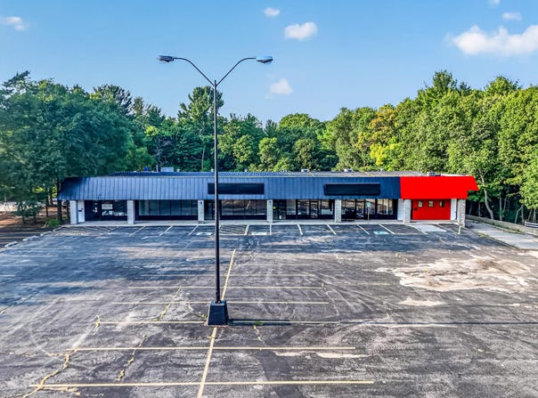 1006 E Colby Street, Whitehall, MI 49461