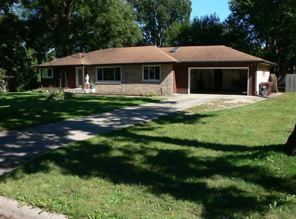 1315 Coolidge Place, ROCKFORD, IL 61107