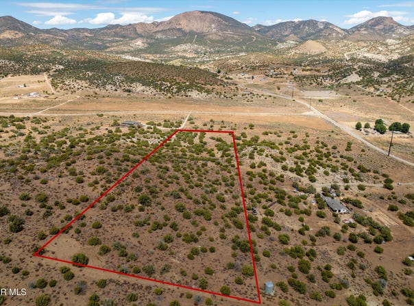 Limpopo Avenue, Sand Canyon, CA 93561