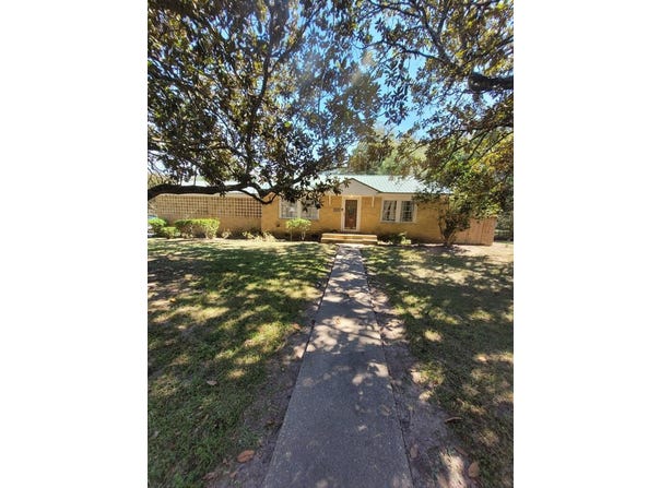 2517 Old Bay Springs, Laurel, MS 39440