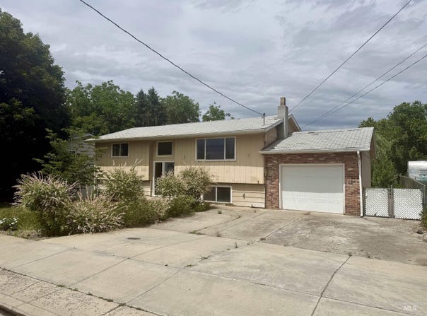 735 Burrell Ave, Lewiston, ID 83501