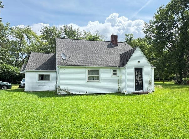547 Ewart Road, Akron, OH 44312
