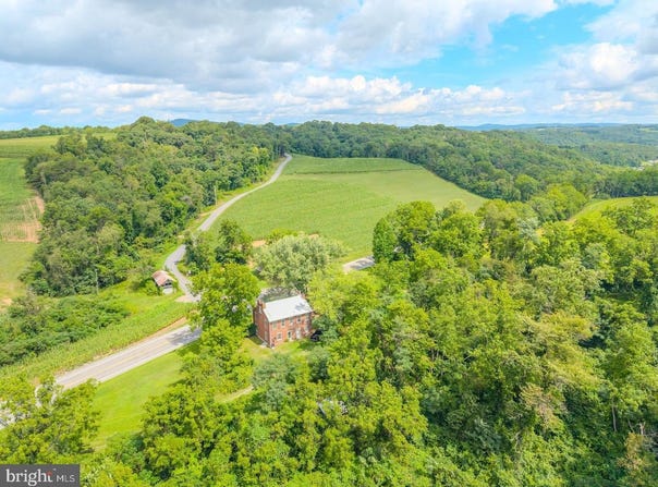 3654 STATE ROUTE 147, HERNDON, PA 17830