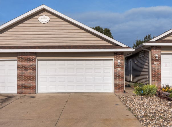 715 Kitterman Circle, Norwalk, IA 50211