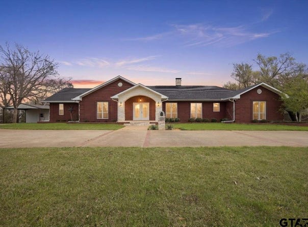 1609 Old Nacogdoches Rd, Henderson, TX 75654