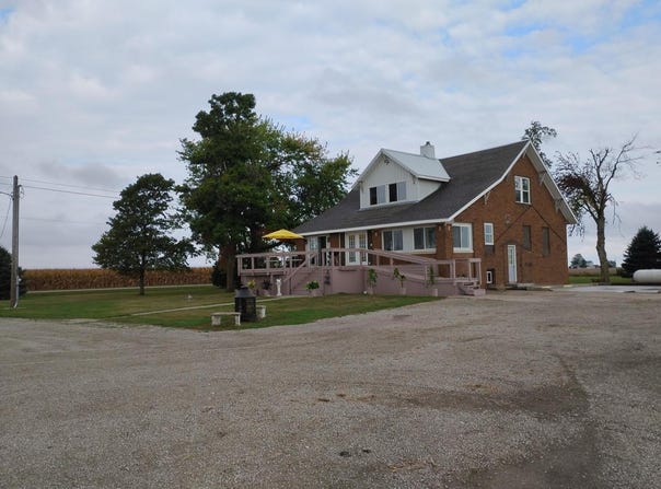 10788 N 1000 E Road, Chenoa, IL 61726