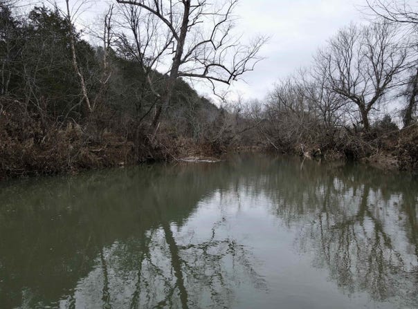 Cedar Park Road, Viola, AR 72583