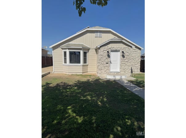 202 E San Emidio Street, Taft, CA 93268
