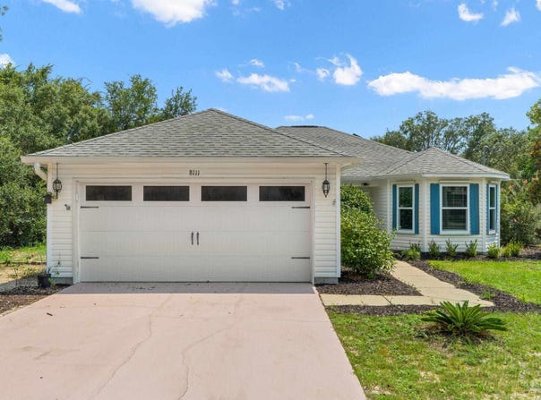 8111 Fourth St, Navarre, FL 32566