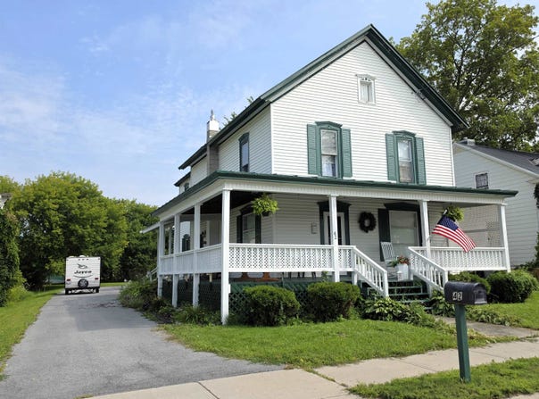 42 S Main St, Hammond, NY 13669