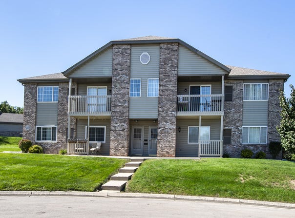 W170S7579 Gregory Dr, Muskego, WI 53150
