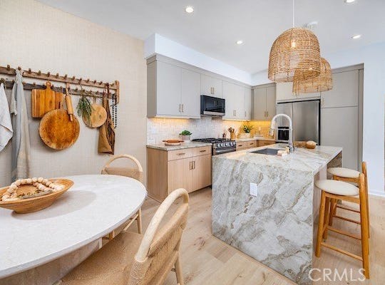 833 E Florista Lane, Alhambra, CA 91801