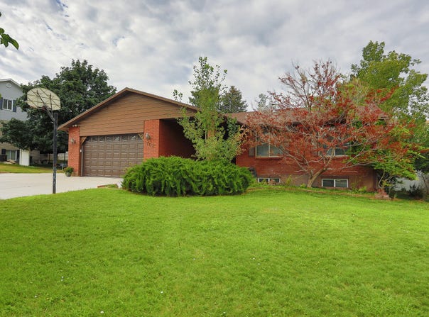 768 CRESTVIEW Dr, Tooele, UT 84074