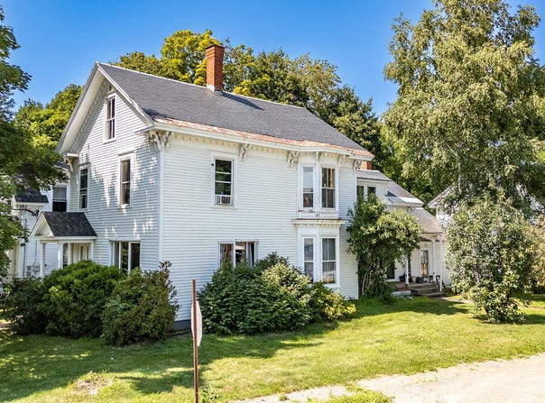 10 High Street, Milo, ME 04463