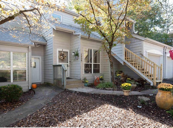 1934 E Bay Pointe Drive, Bloomington, IN 47401-8136