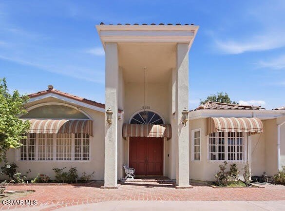 5064 Gaviota Avenue, Encino, CA 91436
