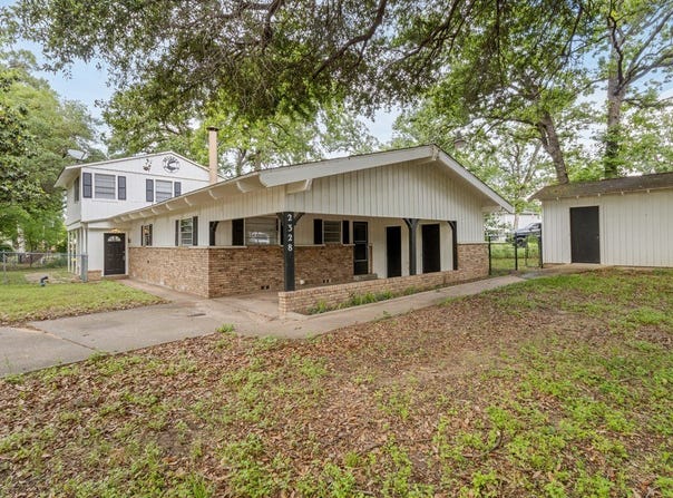 2328 Wildwood Way, Tool, TX 75143