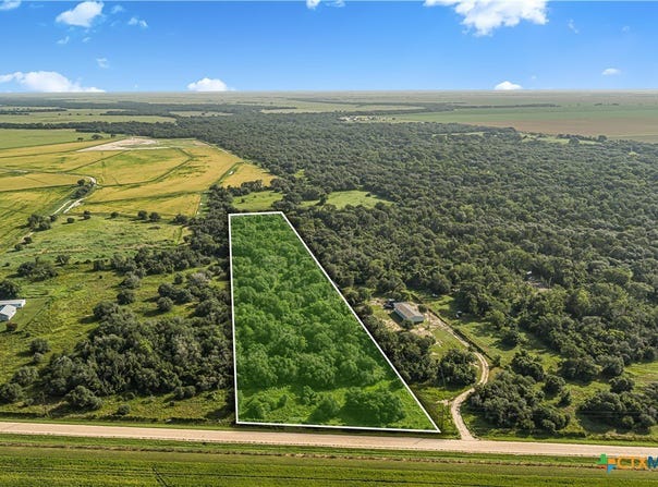 CR 394, El Campo, TX 77437